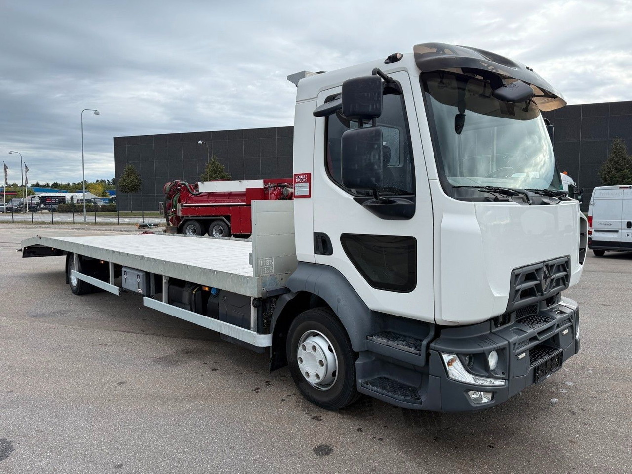 Renault D-Serie 240 10 m. Platform ONLY 46 tkm. EU 6 - Autovrachtwagen vrachtwagen: afbeelding 2 Renault D-Serie 240 10 m. Platform ONLY 46 tkm. EU 6 - Autovrachtwagen vrachtwagen: afbeelding 2