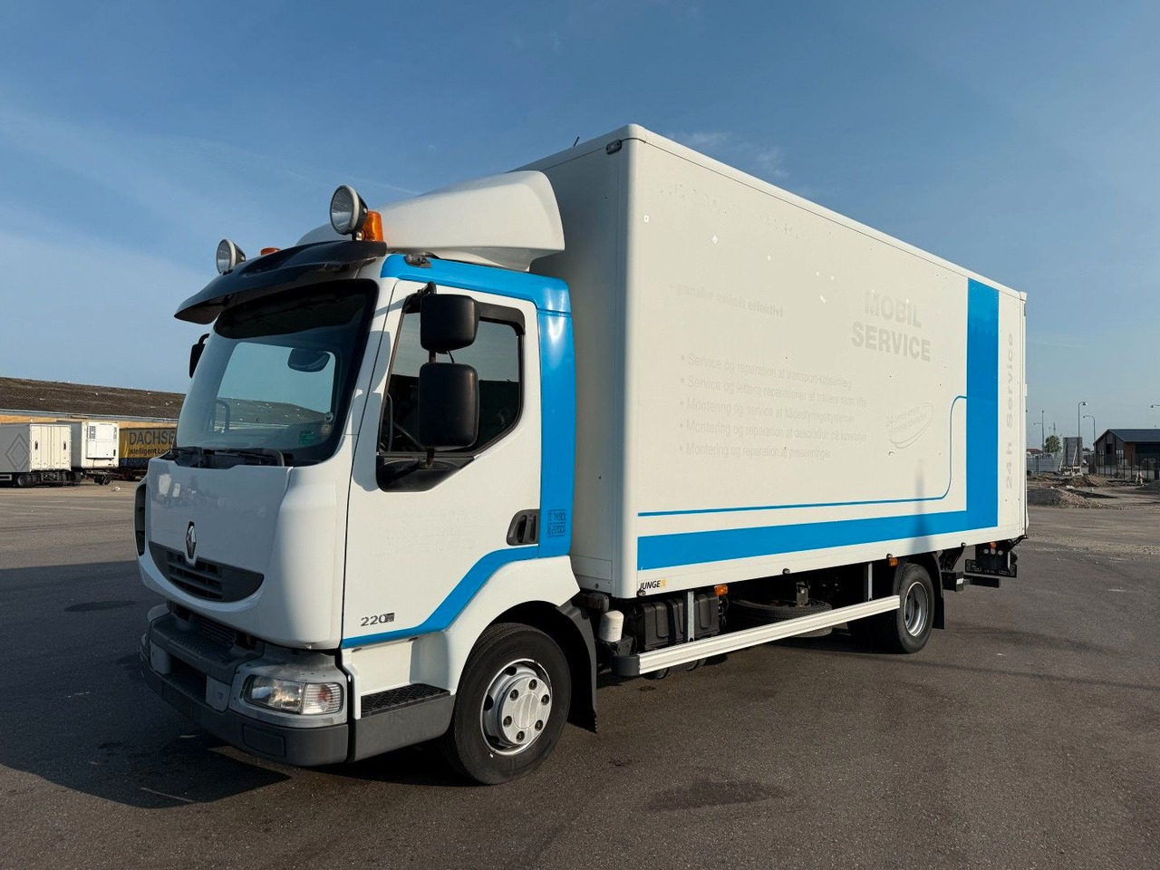 Renault Midlum 220 DXI 4x2 6.0 Box / Koffer - Bakwagen: afbeelding 1 Renault Midlum 220 DXI 4x2 6.0 Box / Koffer - Bakwagen: afbeelding 1