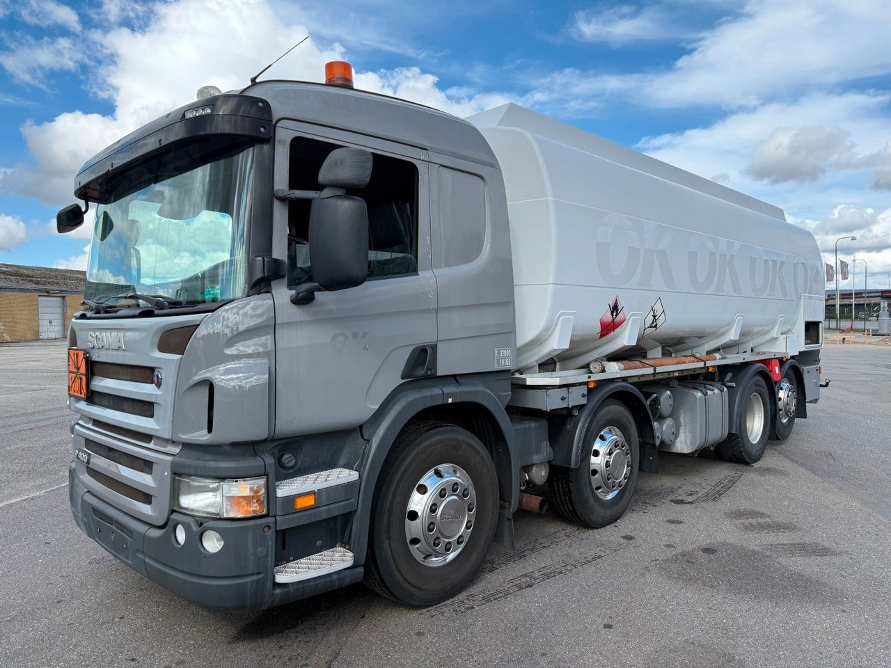 Scania P400 8x2*6 HMK Bilcon 24.000 l. ADR Euro 5 - Tankwagen: afbeelding 1 Scania P400 8x2*6 HMK Bilcon 24.000 l. ADR Euro 5 - Tankwagen: afbeelding 1