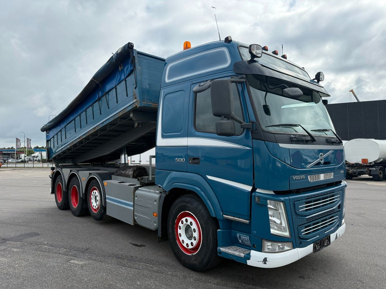 Volvo FM 500 8x4 Pushertridem 3 Way Tipper / Kipper - Kipper vrachtwagen: afbeelding 2 Volvo FM 500 8x4 Pushertridem 3 Way Tipper / Kipper - Kipper vrachtwagen: afbeelding 2