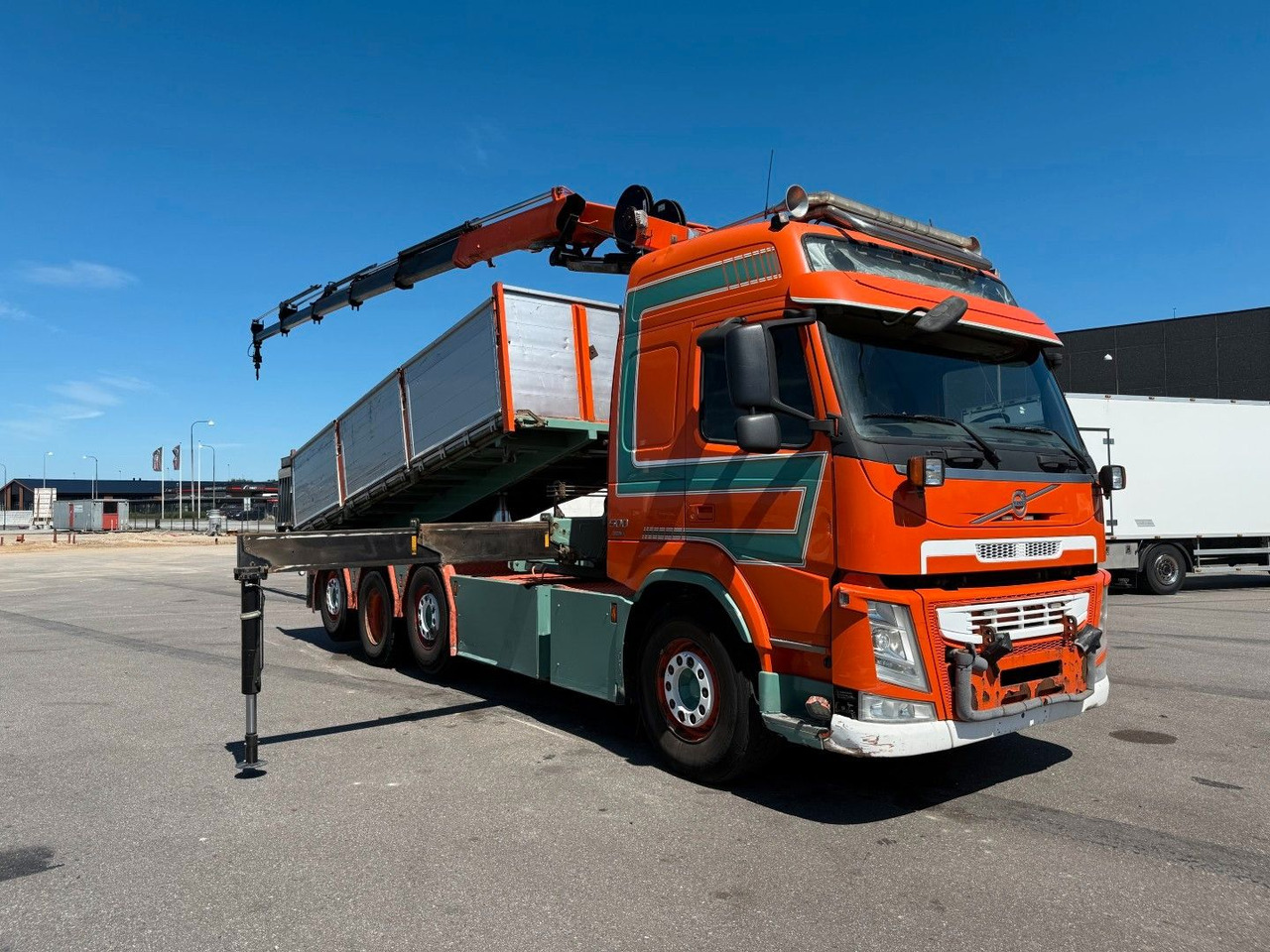 Volvo FM500 8x2*6 Crane HMF 2620 K5 Pendel Tipper - Kraanwagen: afbeelding 2 Volvo FM500 8x2*6 Crane HMF 2620 K5 Pendel Tipper - Kraanwagen: afbeelding 2