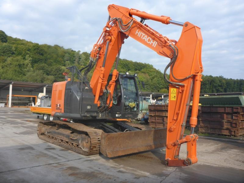 Hitachi ZX225USLC-5B - Rupsgraafmachine: afbeelding 3 Hitachi ZX225USLC-5B - Rupsgraafmachine: afbeelding 3