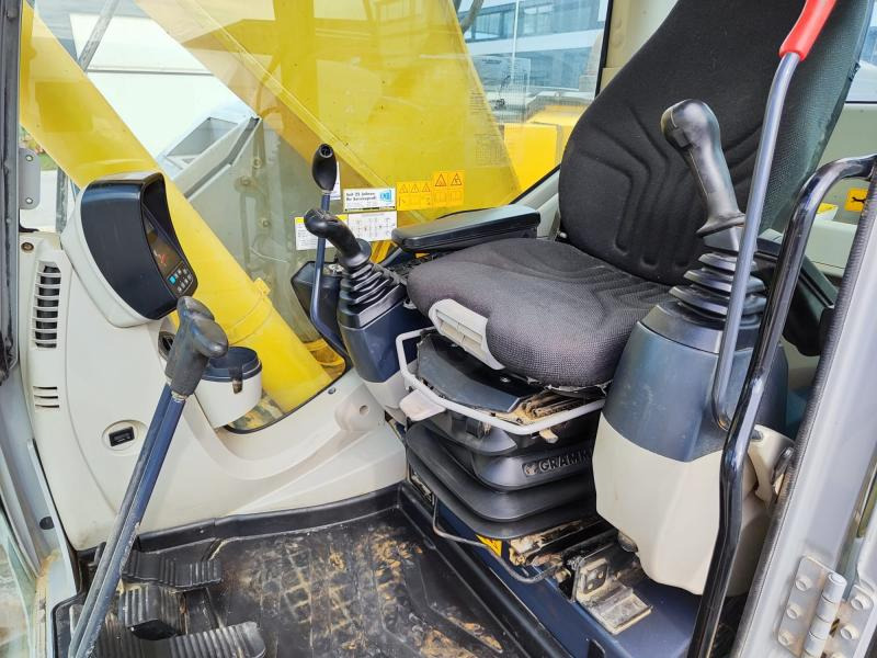 New Holland E235B SR-2 - Rupsgraafmachine: afbeelding 5 New Holland E235B SR-2 - Rupsgraafmachine: afbeelding 5