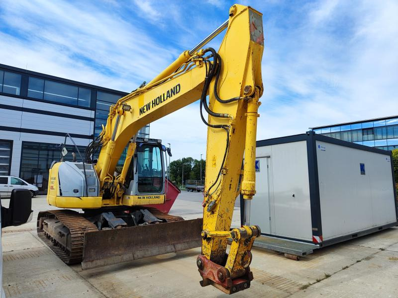 New Holland E235B SR-2 - Rupsgraafmachine: afbeelding 3 New Holland E235B SR-2 - Rupsgraafmachine: afbeelding 3