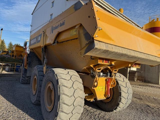 Volvo A30G - Kiepwagen met knikbesturing: afbeelding 1 Volvo A30G - Kiepwagen met knikbesturing: afbeelding 1