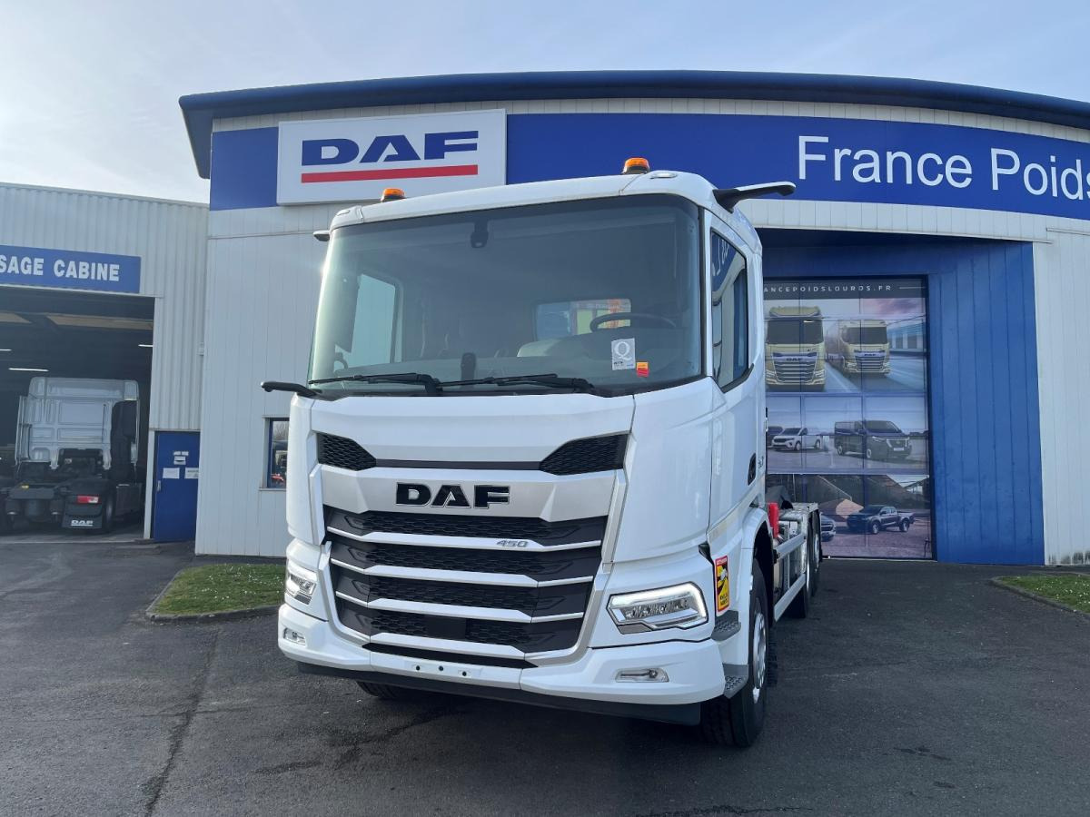 DAF XD 450 FAN - Haakarmsysteem vrachtwagen: afbeelding 1 DAF XD 450 FAN - Haakarmsysteem vrachtwagen: afbeelding 1