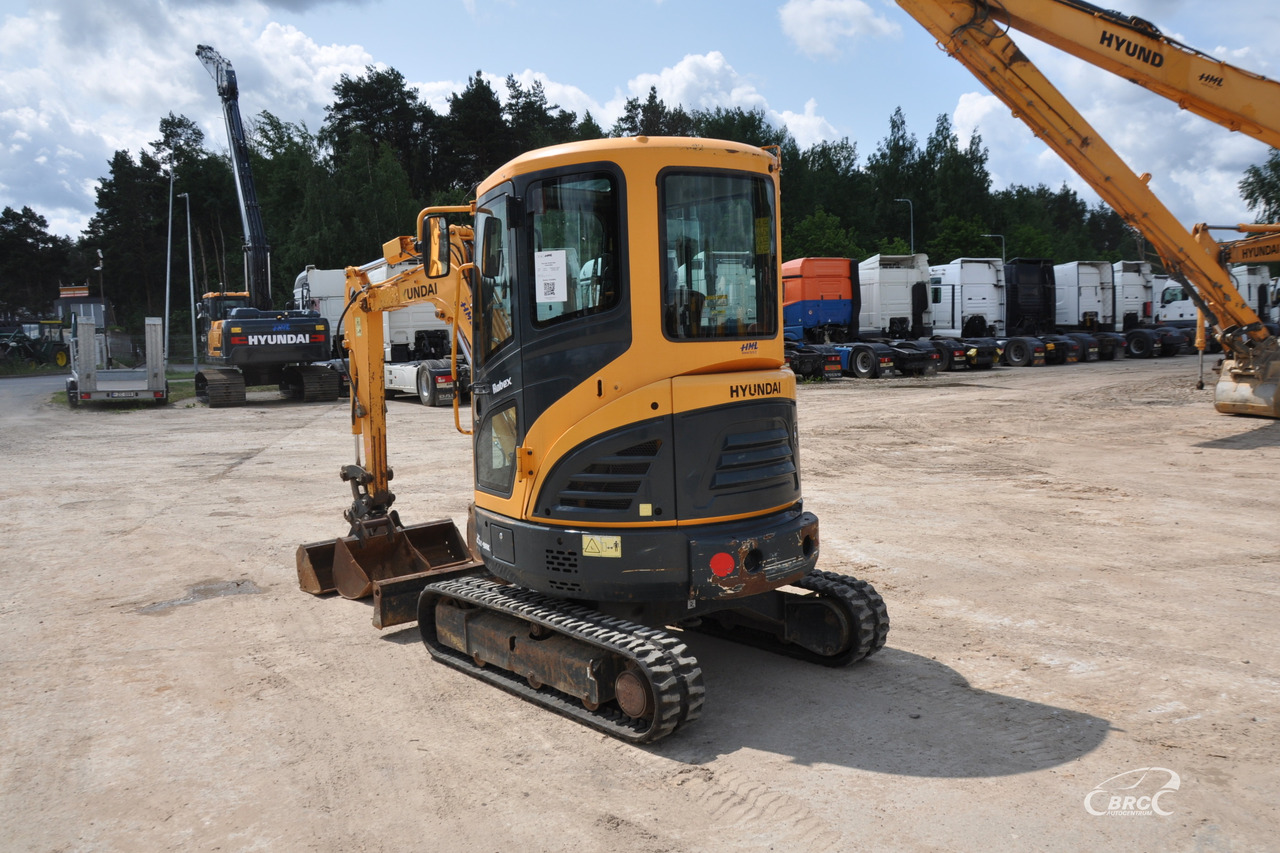 Hyundai R25Z-9AK - Minigraafmachine: afbeelding 4 Hyundai R25Z-9AK - Minigraafmachine: afbeelding 4