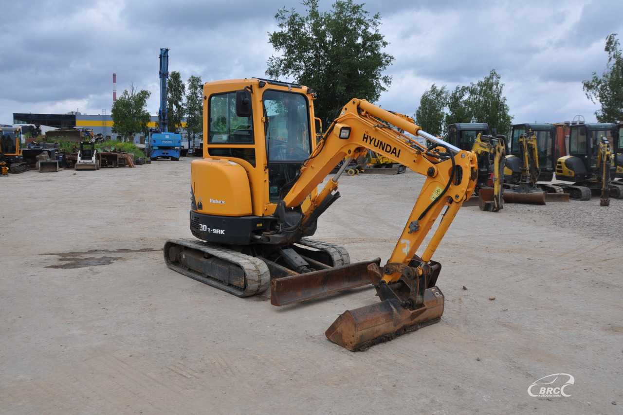 Hyundai R30Z-9AK - Minigraafmachine: afbeelding 2 Hyundai R30Z-9AK - Minigraafmachine: afbeelding 2