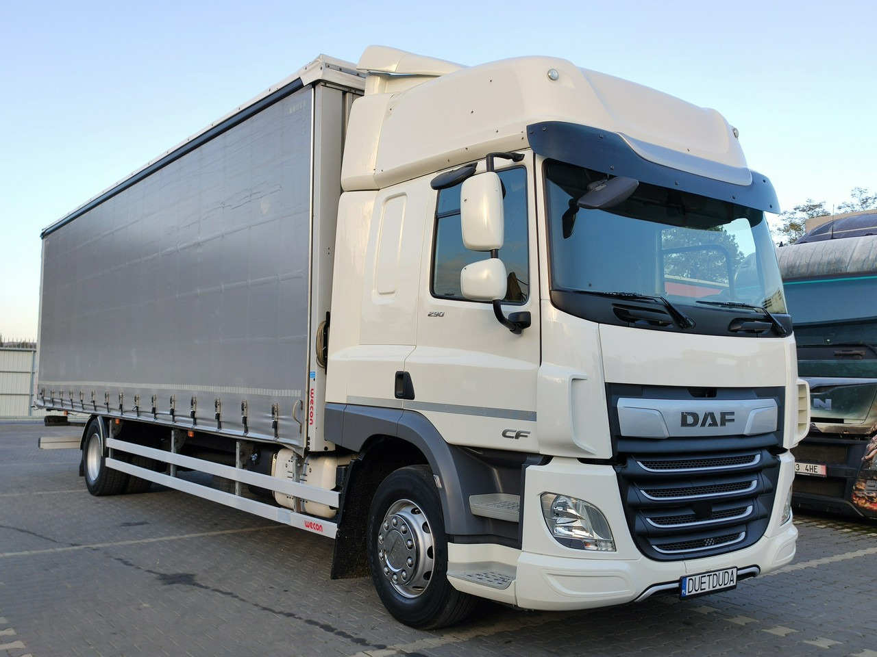 DAF CF 290 E6 Firana Tył Drzwi Dach Podnoszony / Zsuwany Długi 9.30m - Schuifzeilen vrachtwagen: afbeelding 5 DAF CF 290 E6 Firana Tył Drzwi Dach Podnoszony / Zsuwany Długi 9.30m - Schuifzeilen vrachtwagen: afbeelding 5