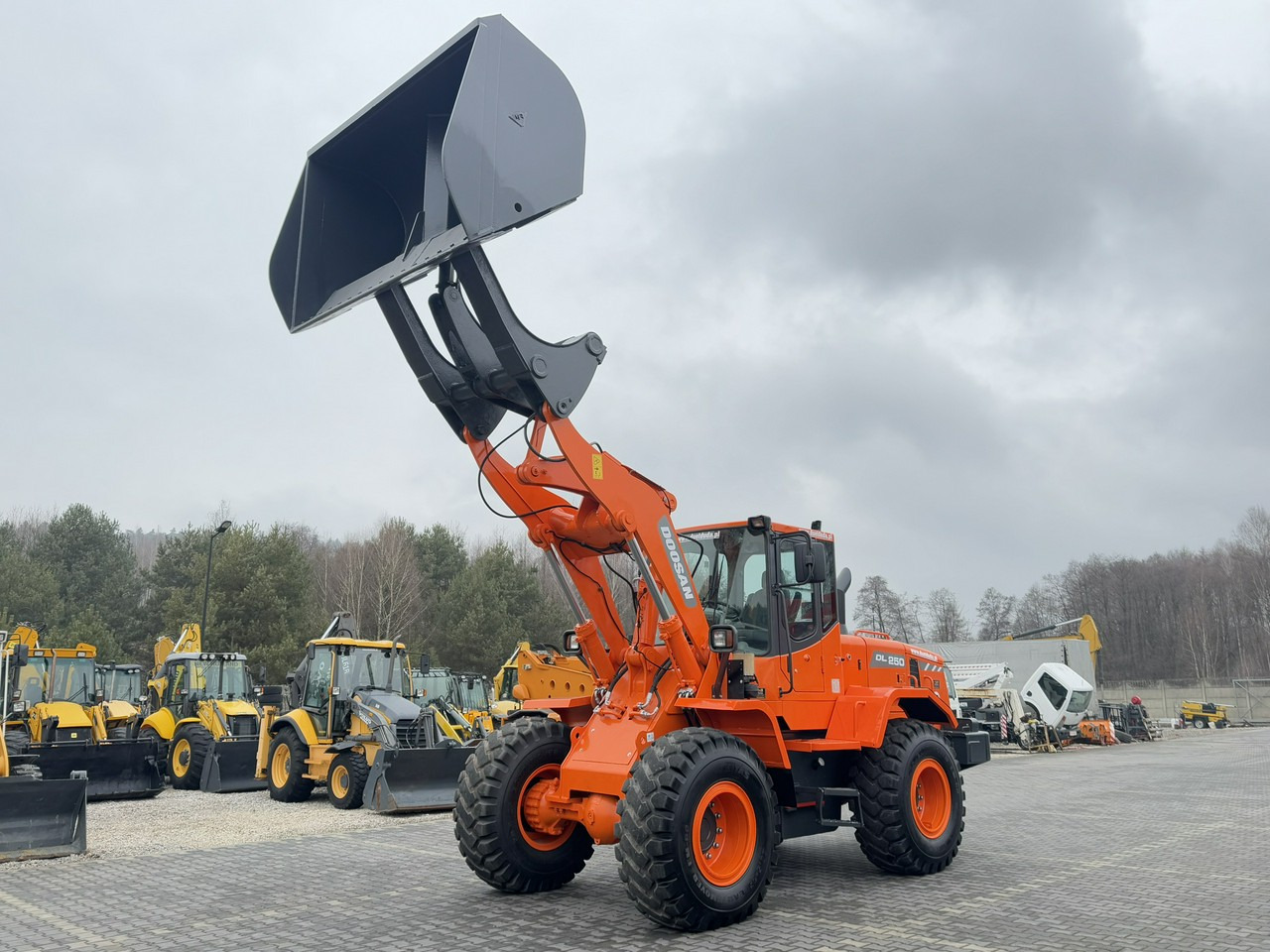 Doosan DL250 14,5Ton Łyżka Wysokiego Wysypu !!! - Wiellader: afbeelding 1 Doosan DL250 14,5Ton Łyżka Wysokiego Wysypu !!! - Wiellader: afbeelding 1