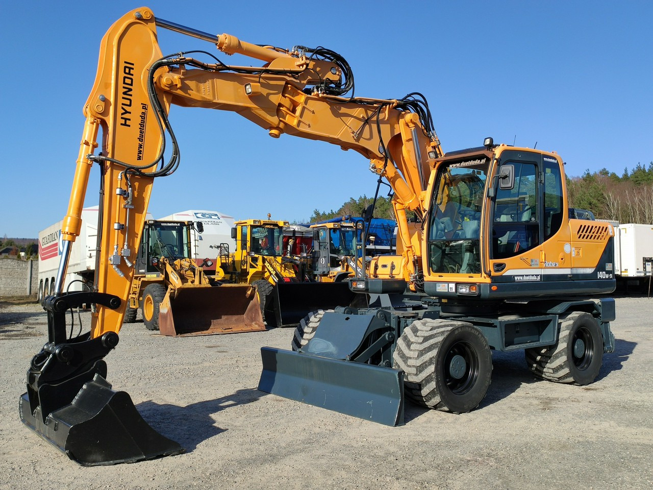 Hyundai 140W-9 Łyżka Skarpowa+Szybko Złącze !!! STAN Bardzo Dobry !!! - Mobiele graafmachine: afbeelding 1 Hyundai 140W-9 Łyżka Skarpowa+Szybko Złącze !!! STAN Bardzo Dobry !!! - Mobiele graafmachine: afbeelding 1