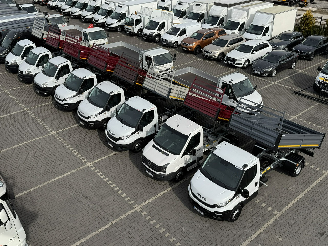 Iveco Daily 35C14 - Kipper bestelwagen: afbeelding 1 Iveco Daily 35C14 - Kipper bestelwagen: afbeelding 1