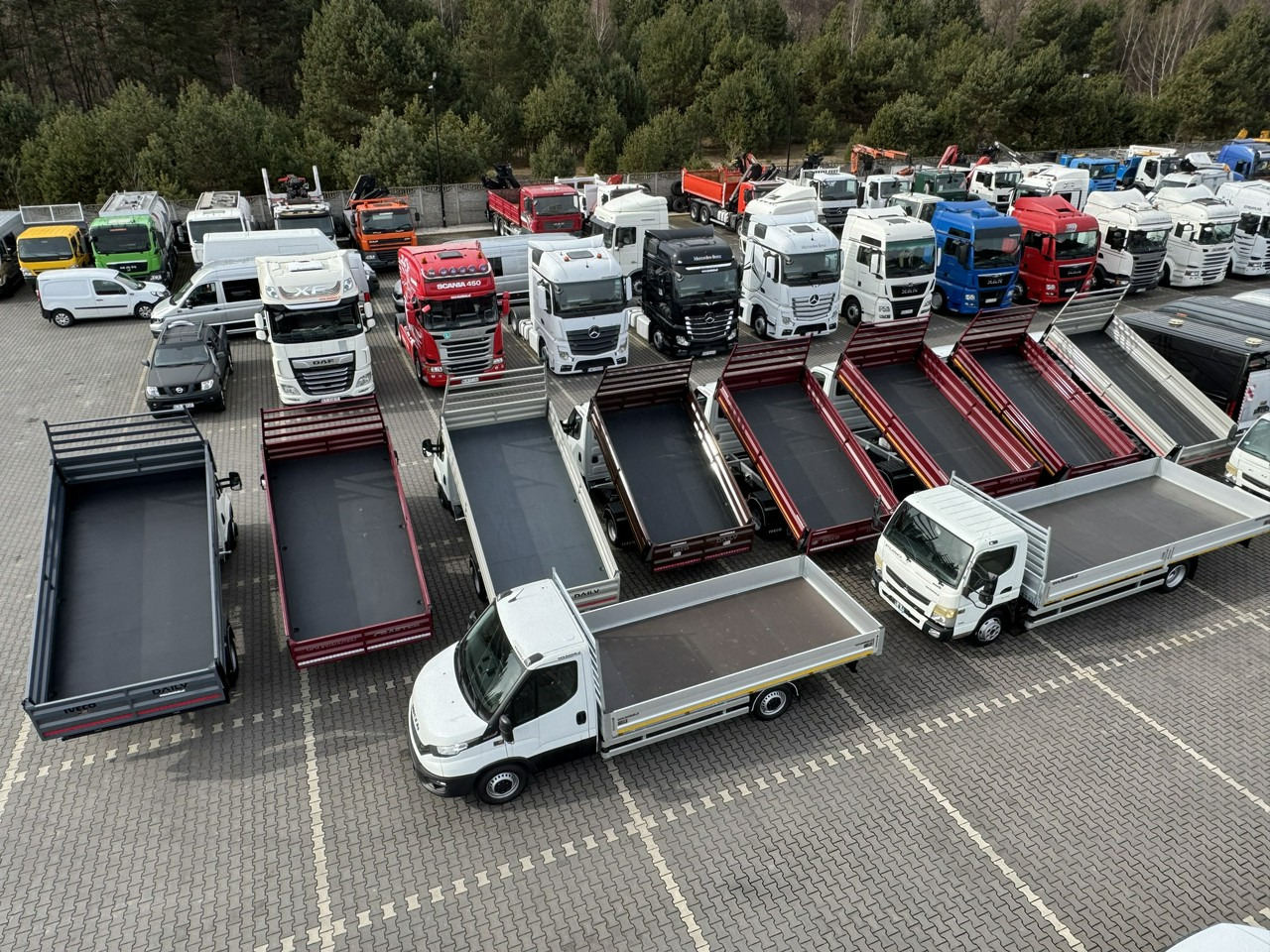 Iveco Daily 35C14 - Kipper bestelwagen: afbeelding 4 Iveco Daily 35C14 - Kipper bestelwagen: afbeelding 4