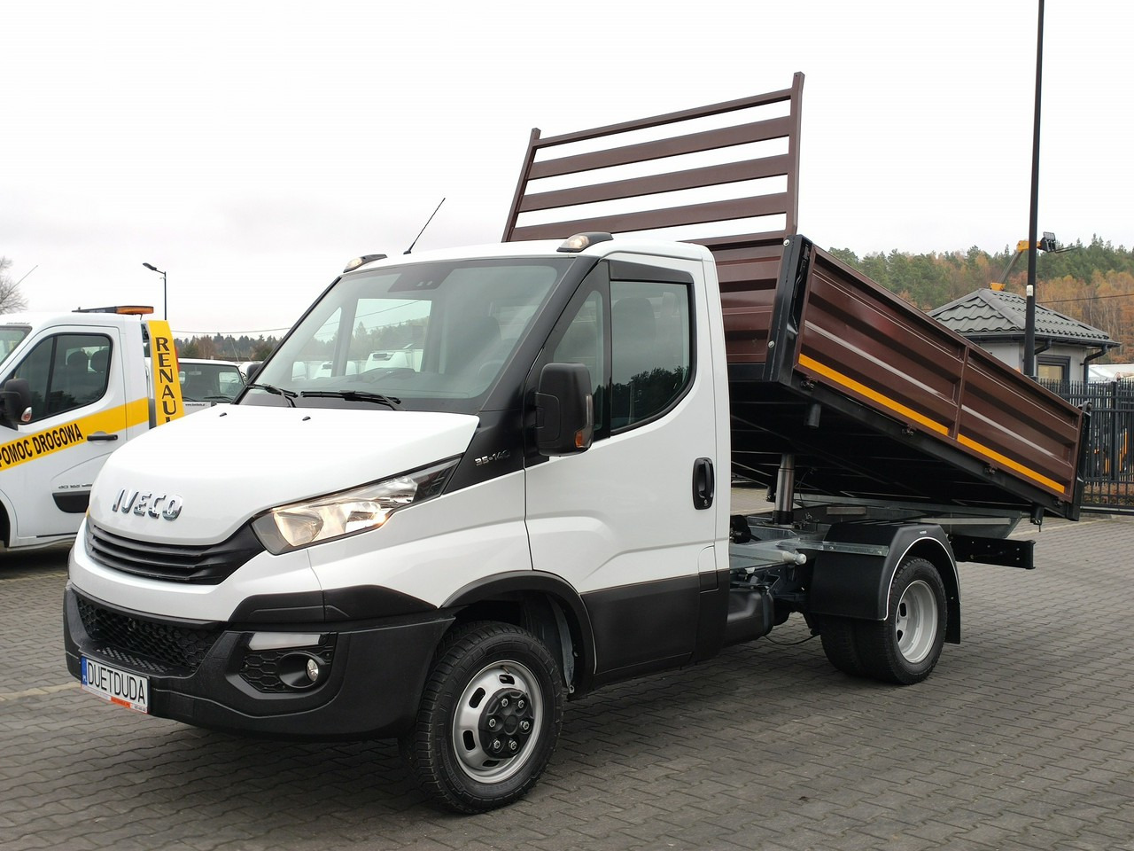 Iveco Daily 35C14 - Kipper bestelwagen: afbeelding 2 Iveco Daily 35C14 - Kipper bestelwagen: afbeelding 2