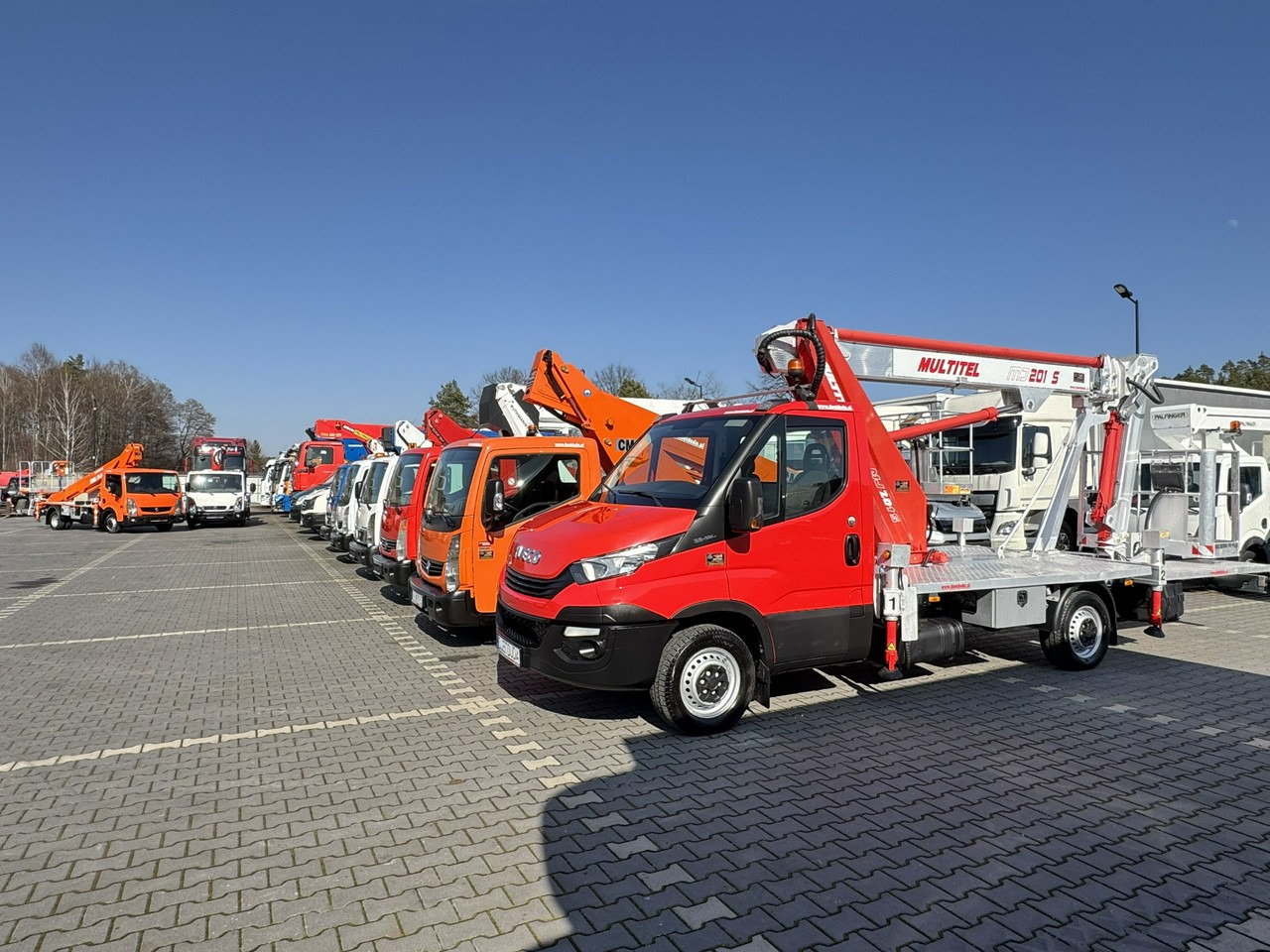 Iveco Daily 35S12 - Vrachtwagen hoogwerker: afbeelding 4 Iveco Daily 35S12 - Vrachtwagen hoogwerker: afbeelding 4