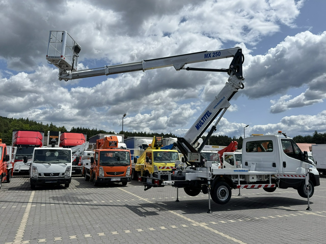 Iveco Daily 35S14 - Vrachtwagen hoogwerker: afbeelding 2 Iveco Daily 35S14 - Vrachtwagen hoogwerker: afbeelding 2
