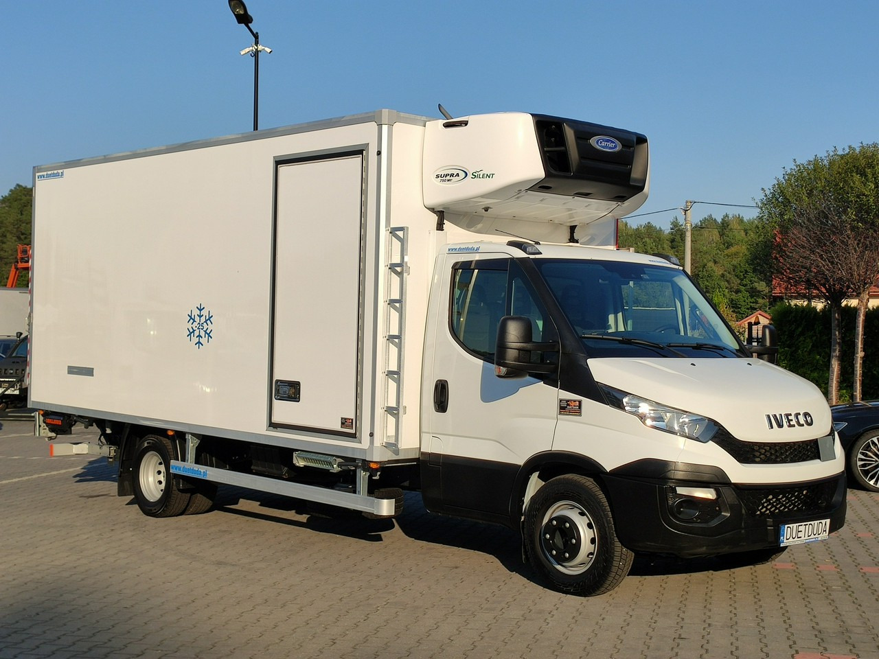 Iveco Daily 70C17 Mroźnia Ściana Grodziowa Multitemperatura - Koelwagen: afbeelding 3 Iveco Daily 70C17 Mroźnia Ściana Grodziowa Multitemperatura - Koelwagen: afbeelding 3
