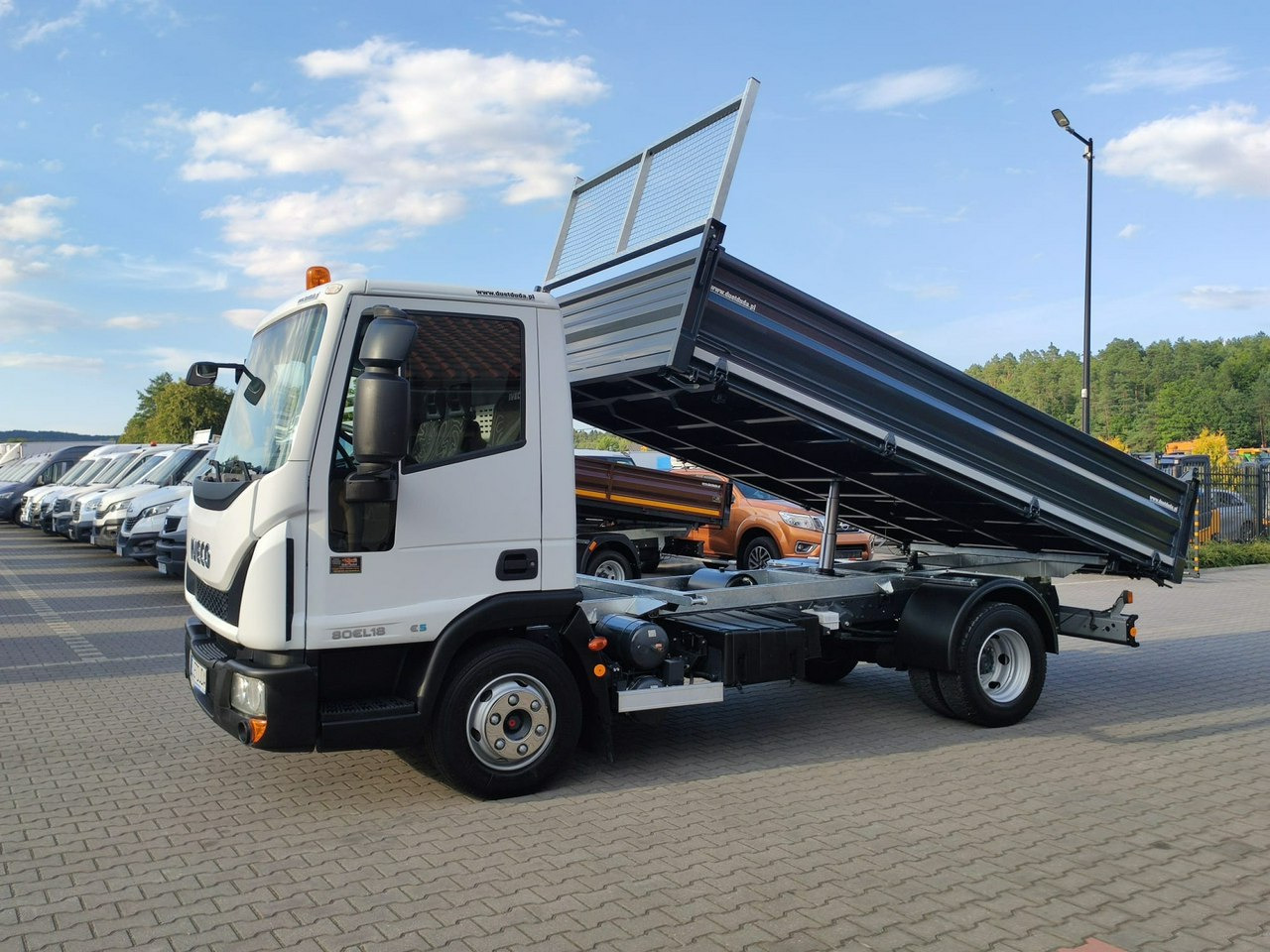 Iveco Eurocargo 80EL18 E5 Super Stan UNIKAT !!! - Kipper vrachtwagen: afbeelding 3 Iveco Eurocargo 80EL18 E5 Super Stan UNIKAT !!! - Kipper vrachtwagen: afbeelding 3