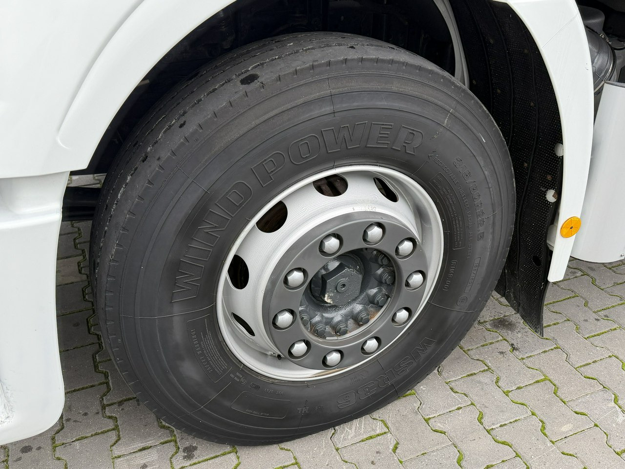 Iveco STRALIS 260S40 E6 Chłodnia Mroźnia Agregat THERMO KING T-1000R - Koelwagen vrachtwagen: afbeelding 3 Iveco STRALIS 260S40 E6 Chłodnia Mroźnia Agregat THERMO KING T-1000R - Koelwagen vrachtwagen: afbeelding 3