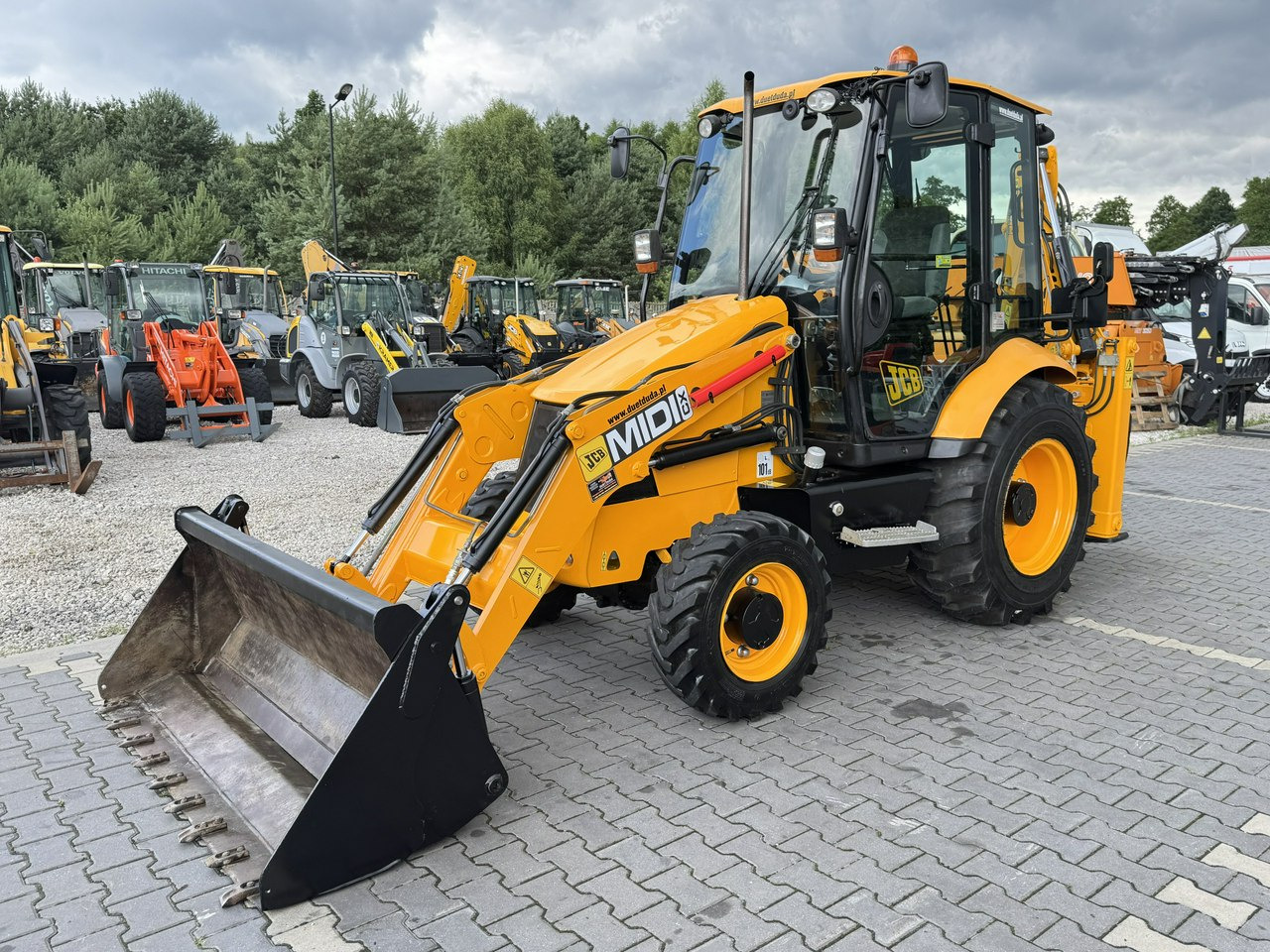 JCB MIDI CX Szybkozłącze Nowe Opony bez luzów i wycieków Super Stan - Graaflaadmachine: afbeelding 4 JCB MIDI CX Szybkozłącze Nowe Opony bez luzów i wycieków Super Stan - Graaflaadmachine: afbeelding 4