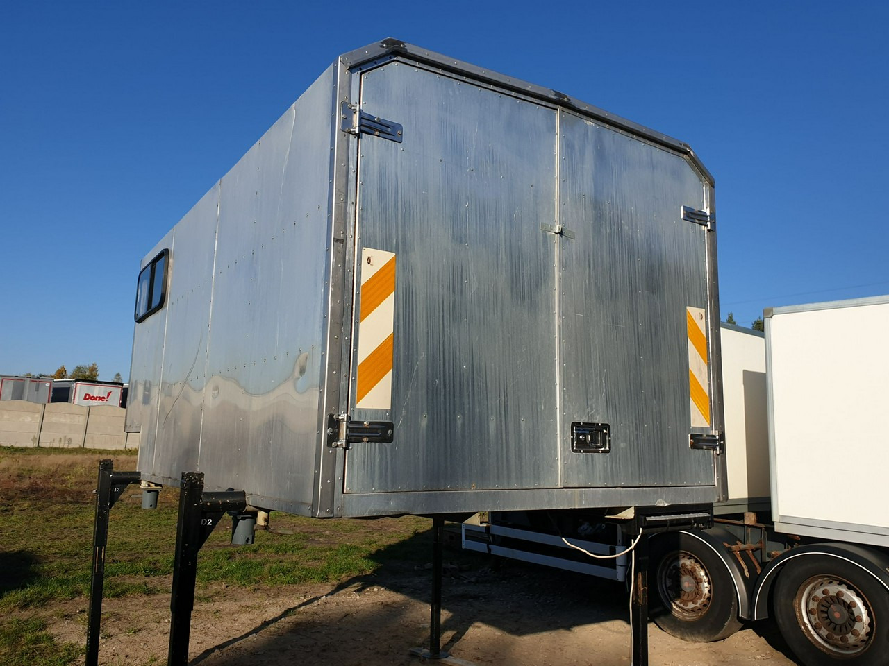 Mercedes ATEGO 1221 - Gesloten laadbak: afbeelding 5 Mercedes ATEGO 1221 - Gesloten laadbak: afbeelding 5