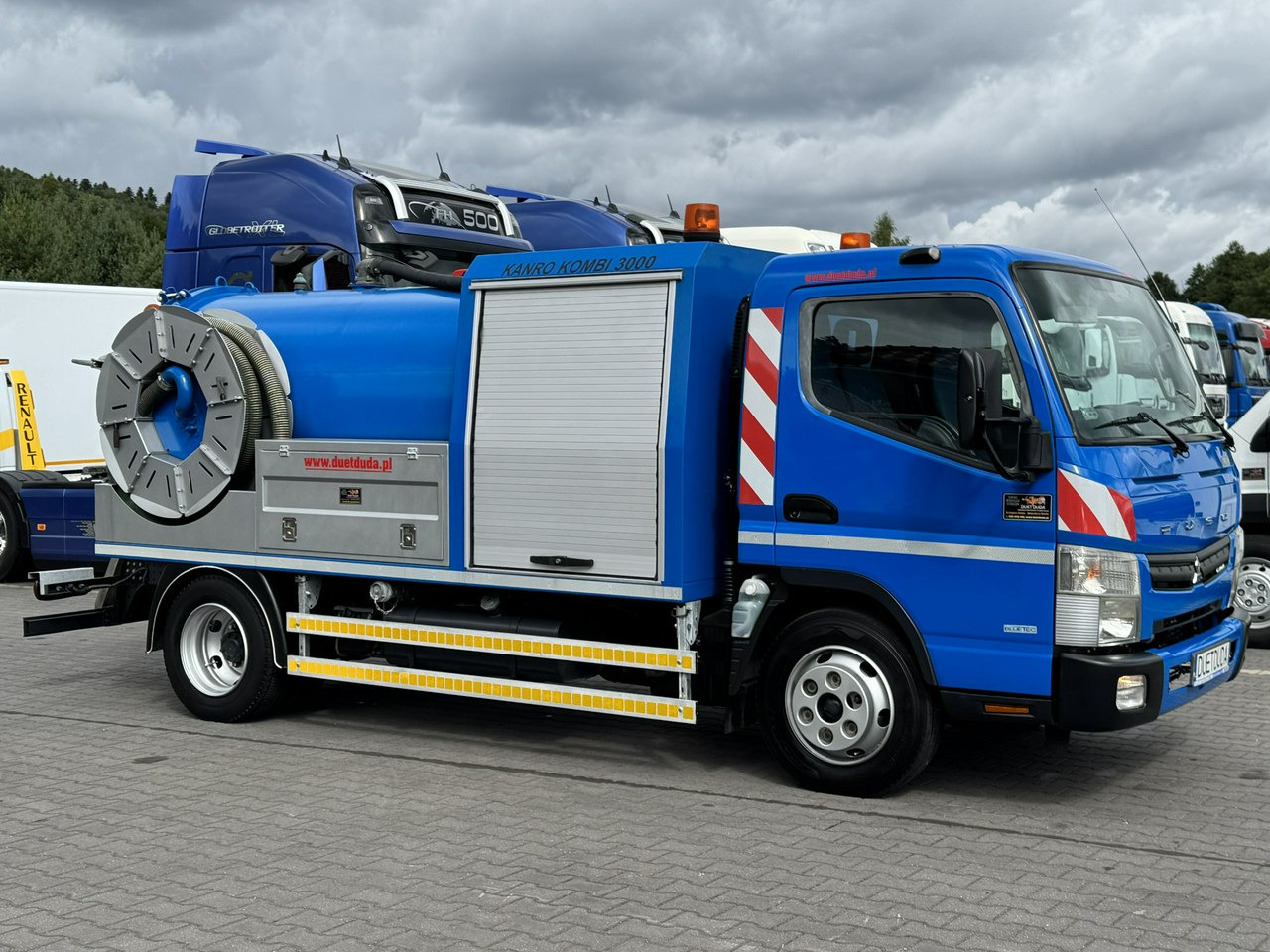 Mitsubishi Canter 7C18 3.0/150 KM Asenizcyjny - Vacuümwagen: afbeelding 4 Mitsubishi Canter 7C18 3.0/150 KM Asenizcyjny - Vacuümwagen: afbeelding 4