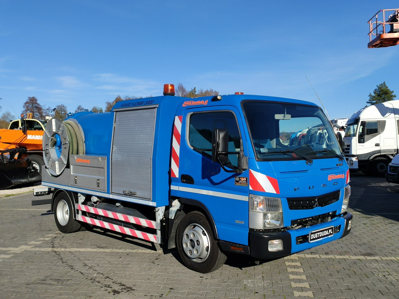 Mitsubishi Canter 7C18 3.0/150 KM Asenizcyjny - Vacuümwagen: afbeelding 2 Mitsubishi Canter 7C18 3.0/150 KM Asenizcyjny - Vacuümwagen: afbeelding 2
