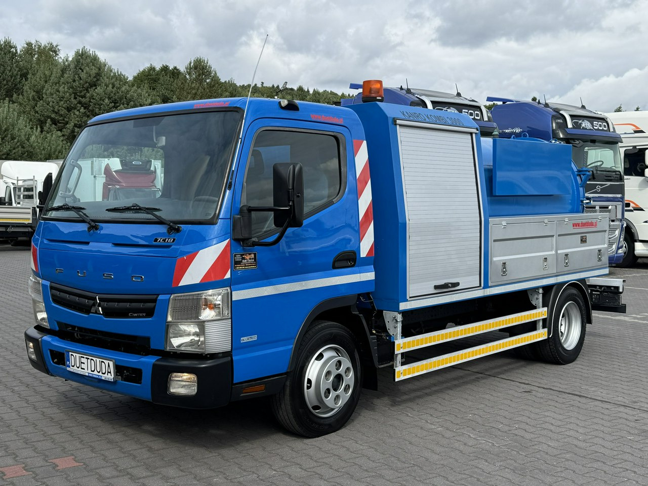 Mitsubishi Canter 7C18 3.0/150 KM Asenizcyjny - Vacuümwagen: afbeelding 2 Mitsubishi Canter 7C18 3.0/150 KM Asenizcyjny - Vacuümwagen: afbeelding 2