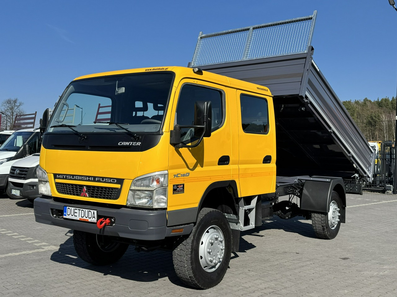 Mitsubishi Canter Fuso 4x4 17C18D 4.9/180KM Wywrotka 3-stronna - Kipper vrachtwagen: afbeelding 3 Mitsubishi Canter Fuso 4x4 17C18D 4.9/180KM Wywrotka 3-stronna - Kipper vrachtwagen: afbeelding 3