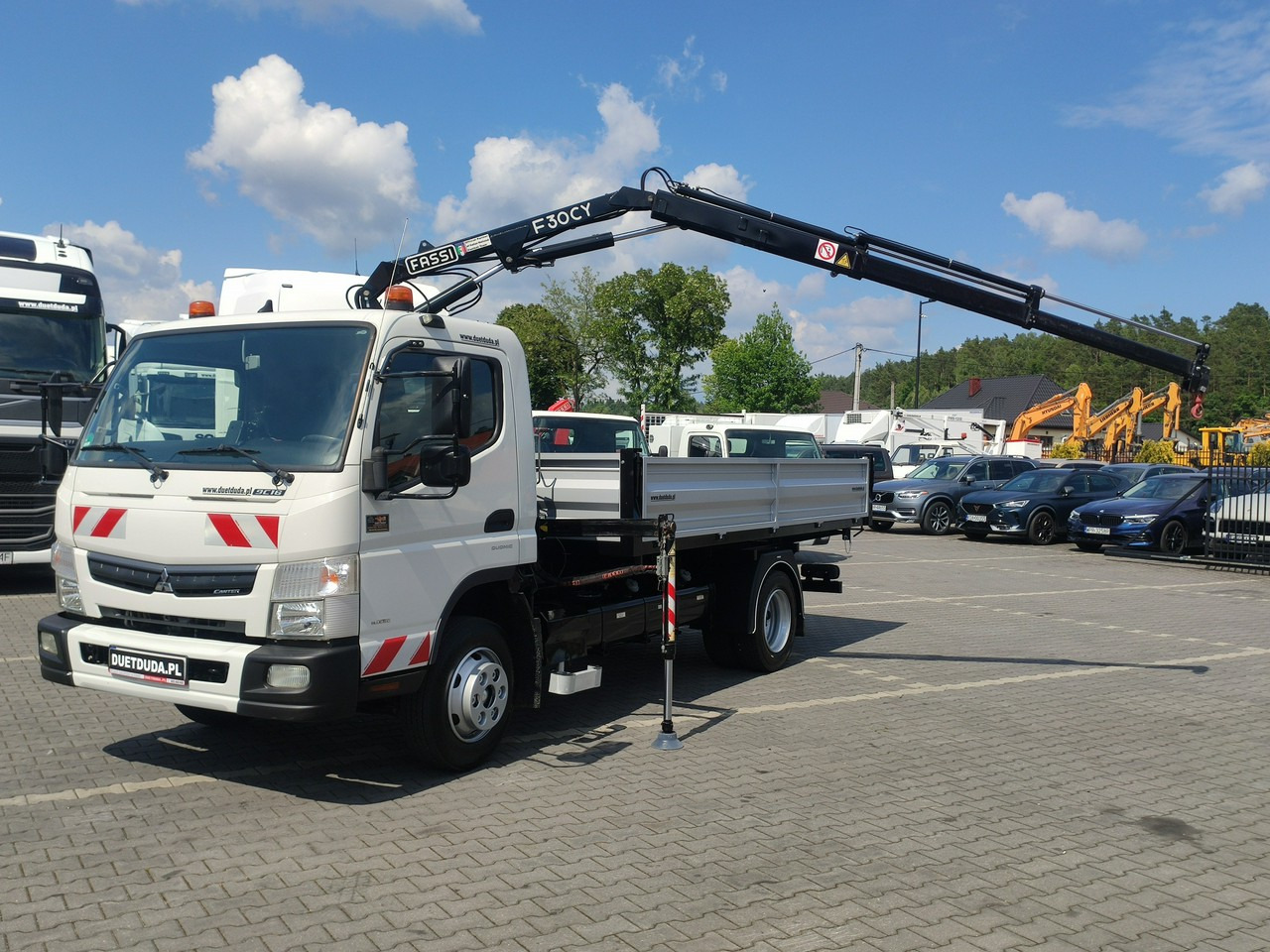 Mitsubishi Canter Fuso 9C18 3.0/180KM Automat, HDS FASSI F30 Wywrotka 3-str - Kipper vrachtwagen, Kraanwagen: afbeelding 1 Mitsubishi Canter Fuso 9C18 3.0/180KM Automat, HDS FASSI F30 Wywrotka 3-str - Kipper vrachtwagen, Kraanwagen: afbeelding 1
