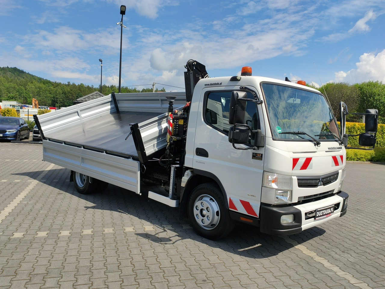 Mitsubishi Canter Fuso 9C18 3.0/180KM Automat, HDS FASSI F30 Wywrotka 3-str - Kipper vrachtwagen: afbeelding 5 Mitsubishi Canter Fuso 9C18 3.0/180KM Automat, HDS FASSI F30 Wywrotka 3-str - Kipper vrachtwagen: afbeelding 5