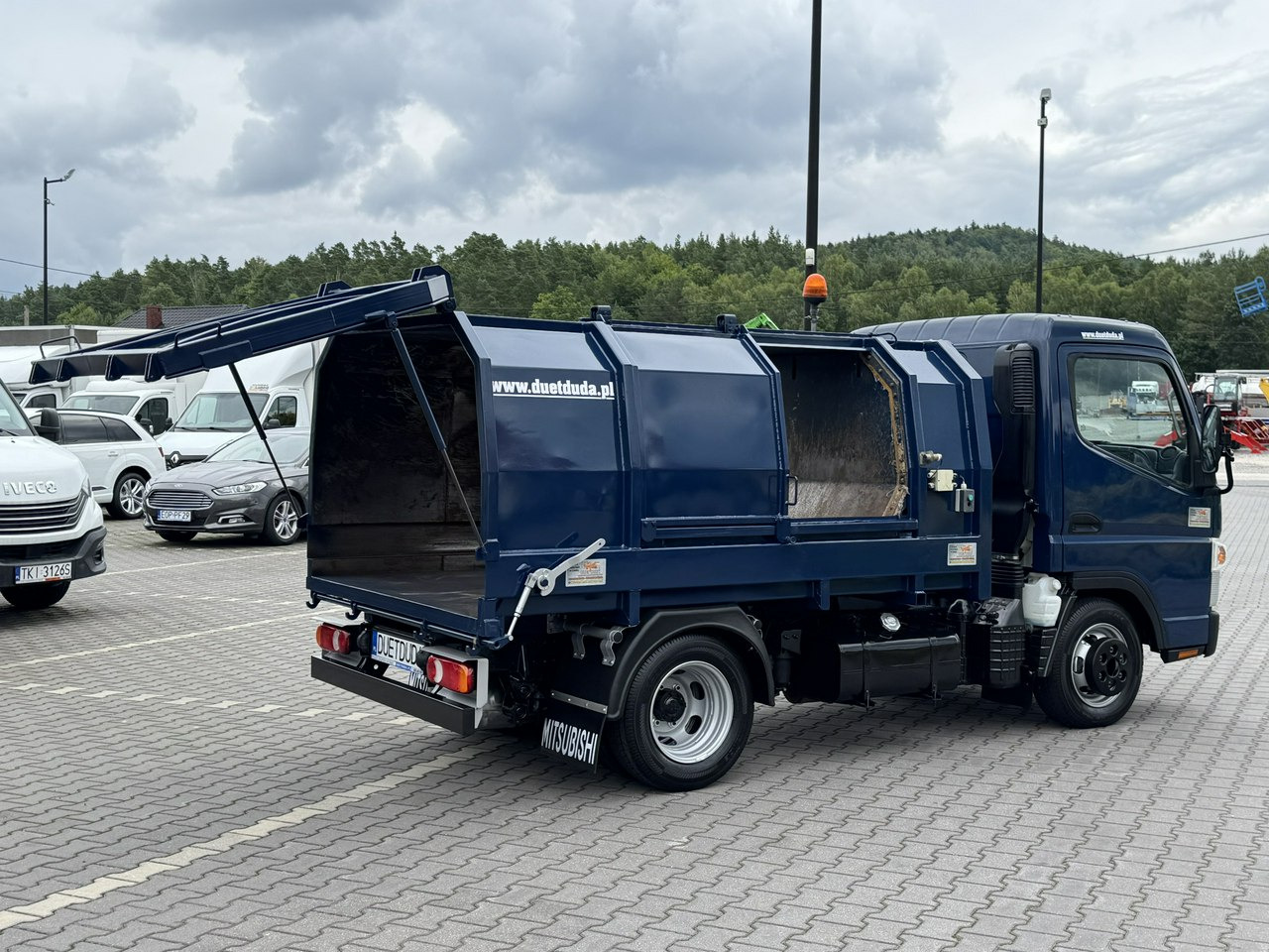 Mitsubishi Canter - Vuilniswagen: afbeelding 5 Mitsubishi Canter - Vuilniswagen: afbeelding 5