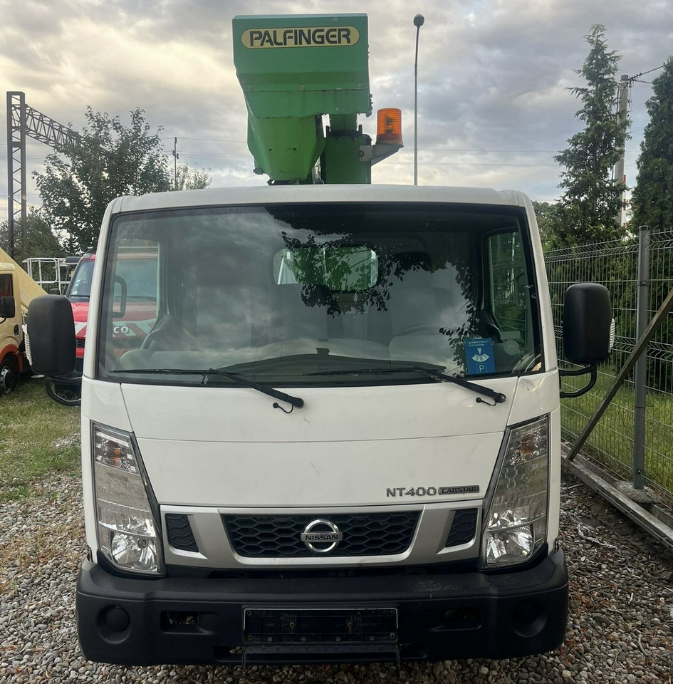 Nissan Cabstar Zwyżka Podmośnik Koszowy PALFINGER P240 AXE UDT - Vrachtwagen hoogwerker: afbeelding 2 Nissan Cabstar Zwyżka Podmośnik Koszowy PALFINGER P240 AXE UDT - Vrachtwagen hoogwerker: afbeelding 2