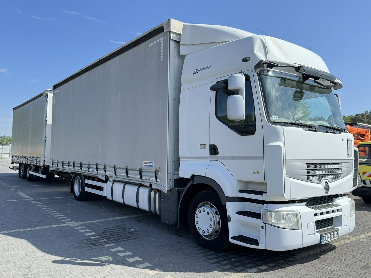 Renault Premium 380 DXi Euro 5 Firana 19 Palet Dach Zsuwany 18ton DMC - Schuifzeilen vrachtwagen: afbeelding 2 Renault Premium 380 DXi Euro 5 Firana 19 Palet Dach Zsuwany 18ton DMC - Schuifzeilen vrachtwagen: afbeelding 2