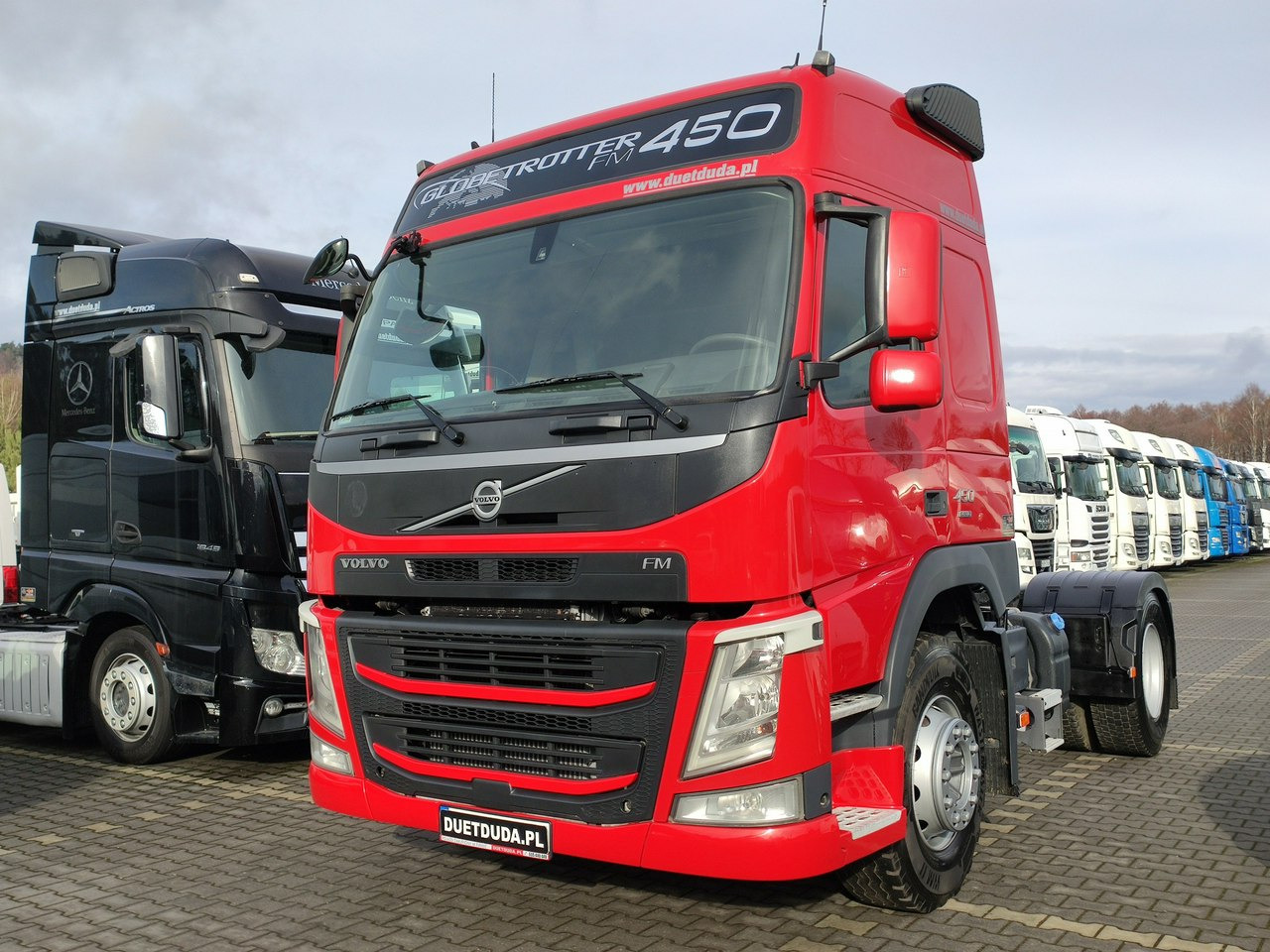 Volvo FM 450 Euro 6 GLOB STANDARD Waga Tylko 6500kg !!! - Trekker: afbeelding 4 Volvo FM 450 Euro 6 GLOB STANDARD Waga Tylko 6500kg !!! - Trekker: afbeelding 4
