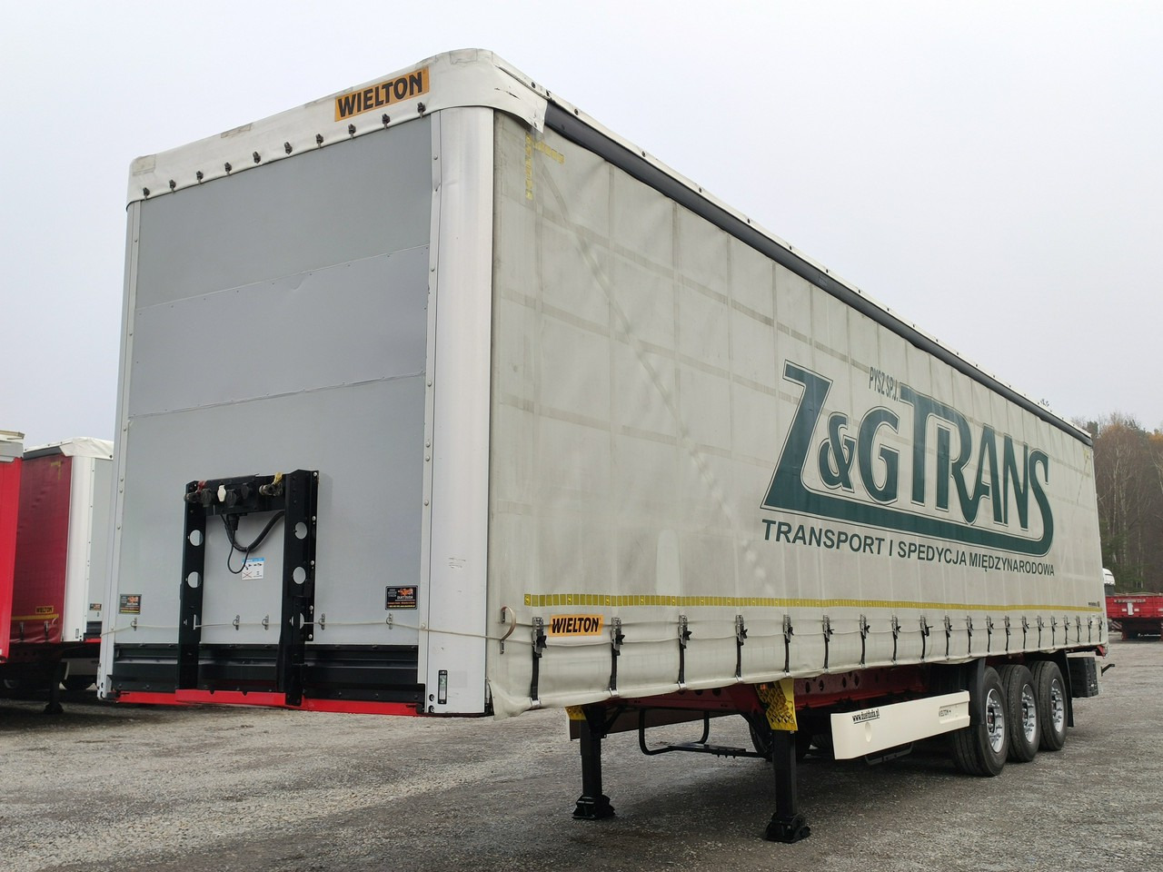 Wielton Standard Osie SAF - Schuifzeiloplegger: afbeelding 5 Wielton Standard Osie SAF - Schuifzeiloplegger: afbeelding 5