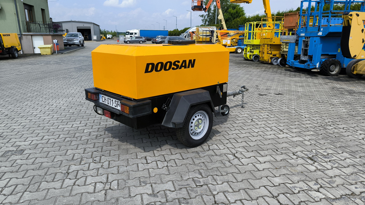 DOOSAN 731E - Luchtcompressor: afbeelding 1 DOOSAN 731E - Luchtcompressor: afbeelding 1