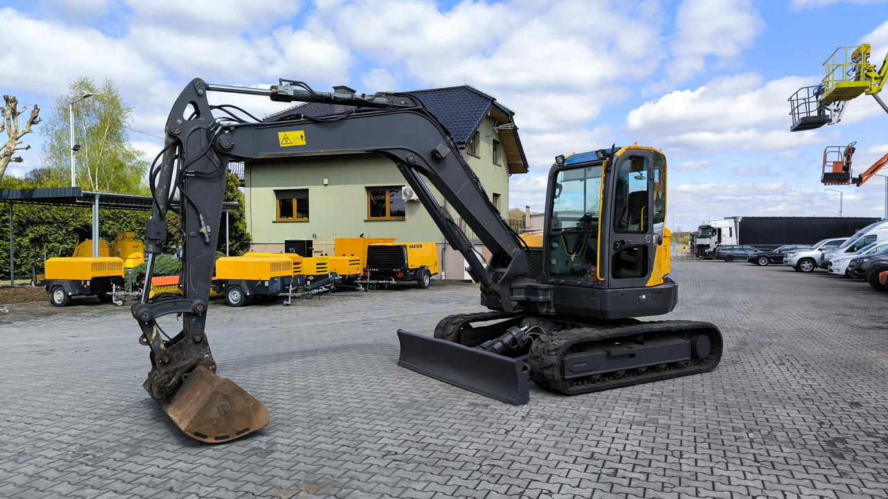 VOLVO ECR 88 D - Rupsgraafmachine: afbeelding 1 VOLVO ECR 88 D - Rupsgraafmachine: afbeelding 1