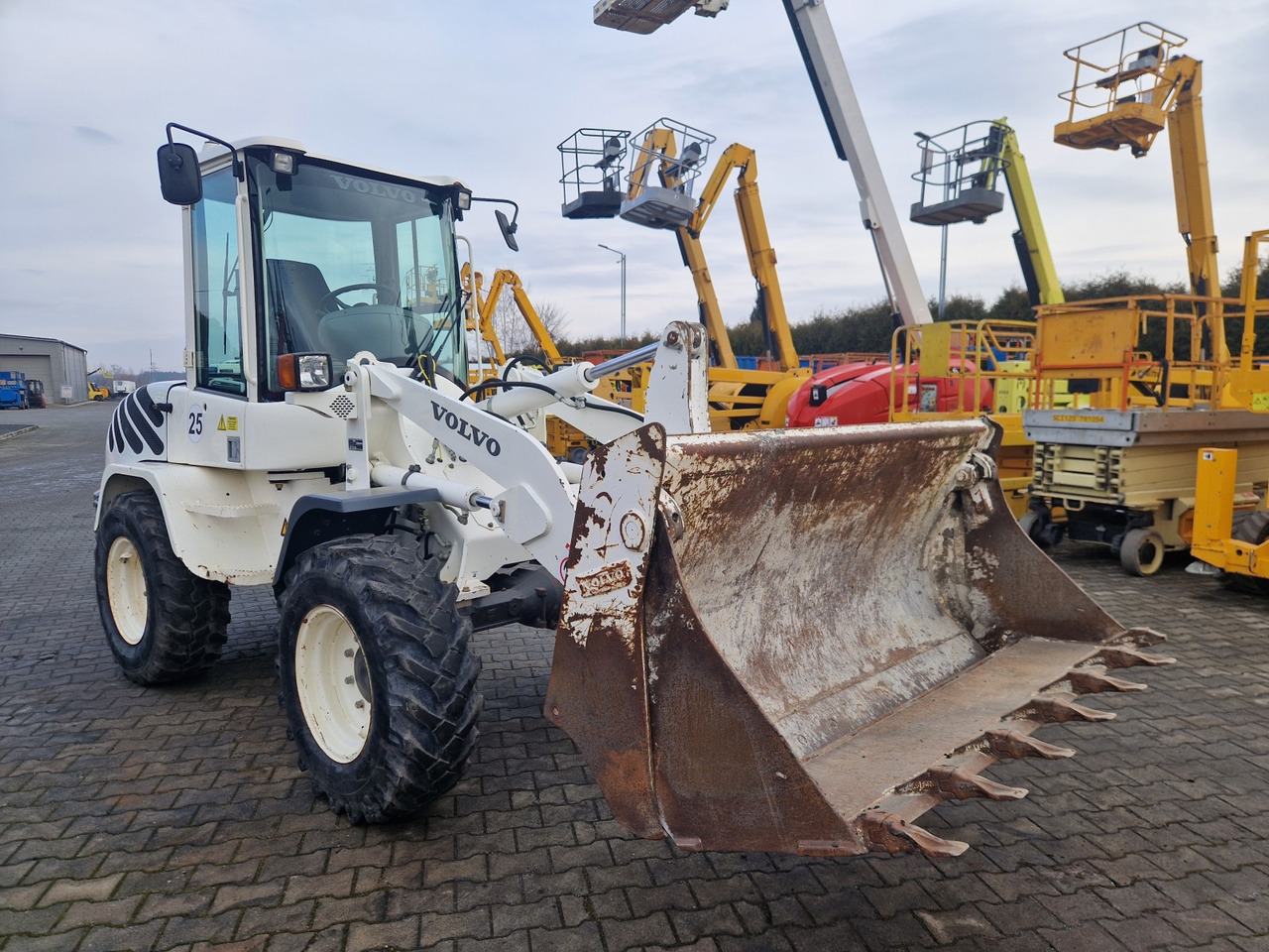 VOLVO L 30 B – Z/X - Wiellader: afbeelding 5 VOLVO L 30 B – Z/X - Wiellader: afbeelding 5