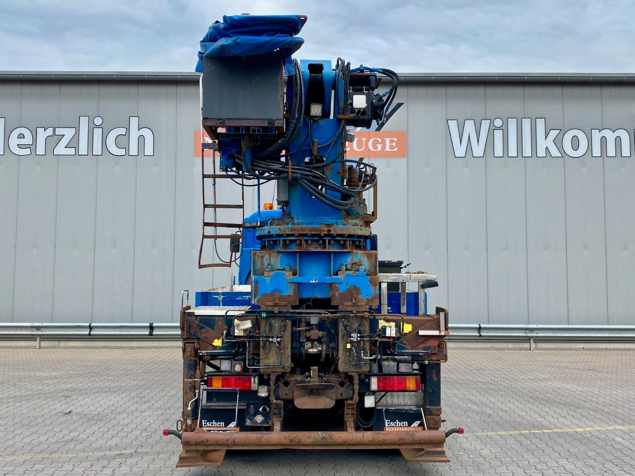 MAN 27.464 6x4 | MKG HMK 350a 2L*FUNK*Retarder*AHK MAN 27.464 6x4 | MKG HMK 350a 2L*FUNK*Retarder*AHK - Kraanwagen: afbeelding 4 MAN 27.464 6x4 | MKG HMK 350a 2L*FUNK*Retarder*AHK MAN 27.464 6x4 | MKG HMK 350a 2L*FUNK*Retarder*AHK - Kraanwagen: afbeelding 4