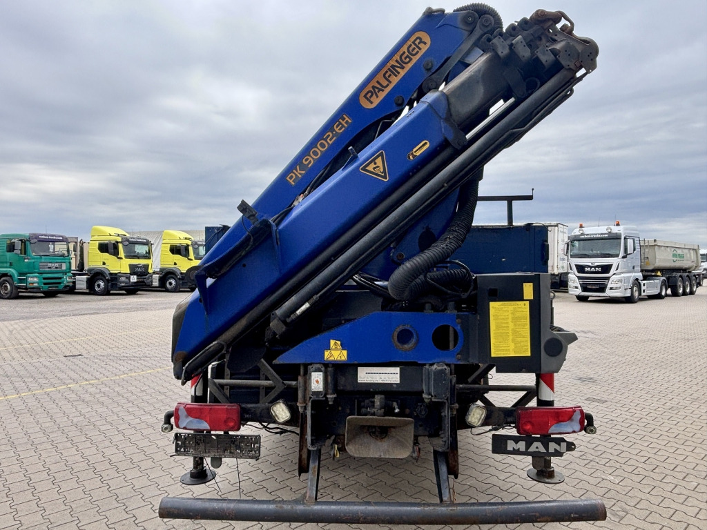 MAN TGA 18.350  4x2 LL / Palfinger PK9002 EH Kran - Vrachtwagen met open laadbak: afbeelding 4 MAN TGA 18.350  4x2 LL / Palfinger PK9002 EH Kran - Vrachtwagen met open laadbak: afbeelding 4