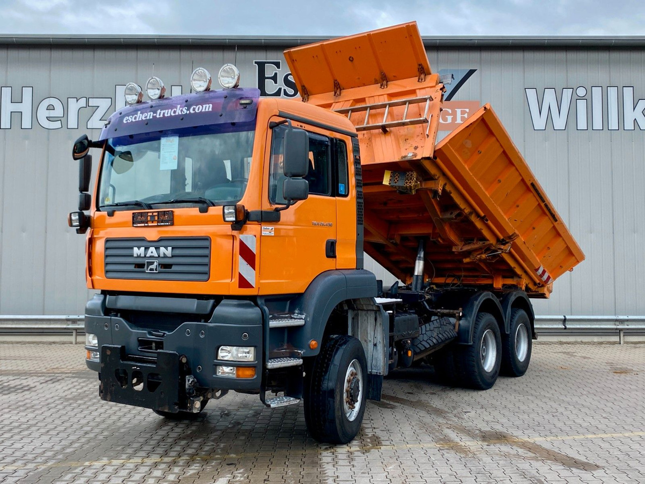MAN TGA 26.430 6x6 BB| MEILLER*Bordmatic*Kommunal*AC - Kipper vrachtwagen: afbeelding 1 MAN TGA 26.430 6x6 BB| MEILLER*Bordmatic*Kommunal*AC - Kipper vrachtwagen: afbeelding 1