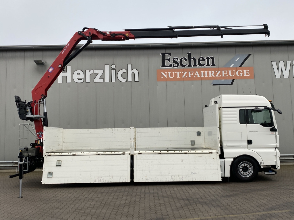 Vrachtwagen met open laadbak, Kraanwagen MAN TGX 26.500 6x2-4 LL / HMF 2110 L-MC Kran: afbeelding 8 Vrachtwagen met open laadbak, Kraanwagen MAN TGX 26.500 6x2-4 LL / HMF 2110 L-MC Kran: afbeelding 8