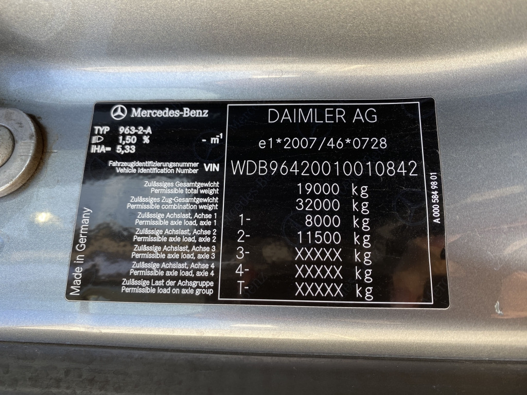 Mercedes-Benz 1832 4x2 / Fassi Kran - Kipper vrachtwagen, Kraanwagen: afbeelding 4 Mercedes-Benz 1832 4x2 / Fassi Kran - Kipper vrachtwagen, Kraanwagen: afbeelding 4