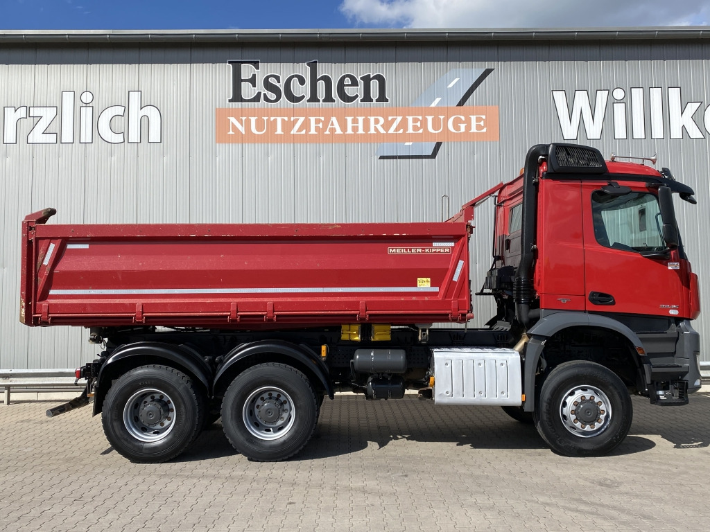 Kipper vrachtwagen Mercedes-Benz 3345 6x6: afbeelding 7