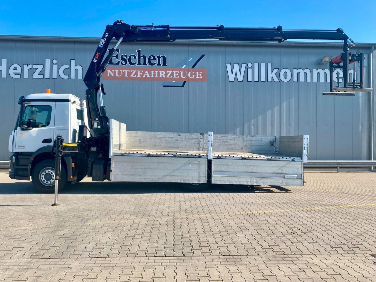 Mercedes-Benz Antos 2533 6x2 | X-HIDUO 188/ES-3*AHK*5+6.Kreis - Vrachtwagen met open laadbak, Kraanwagen: afbeelding 3 Mercedes-Benz Antos 2533 6x2 | X-HIDUO 188/ES-3*AHK*5+6.Kreis - Vrachtwagen met open laadbak, Kraanwagen: afbeelding 3