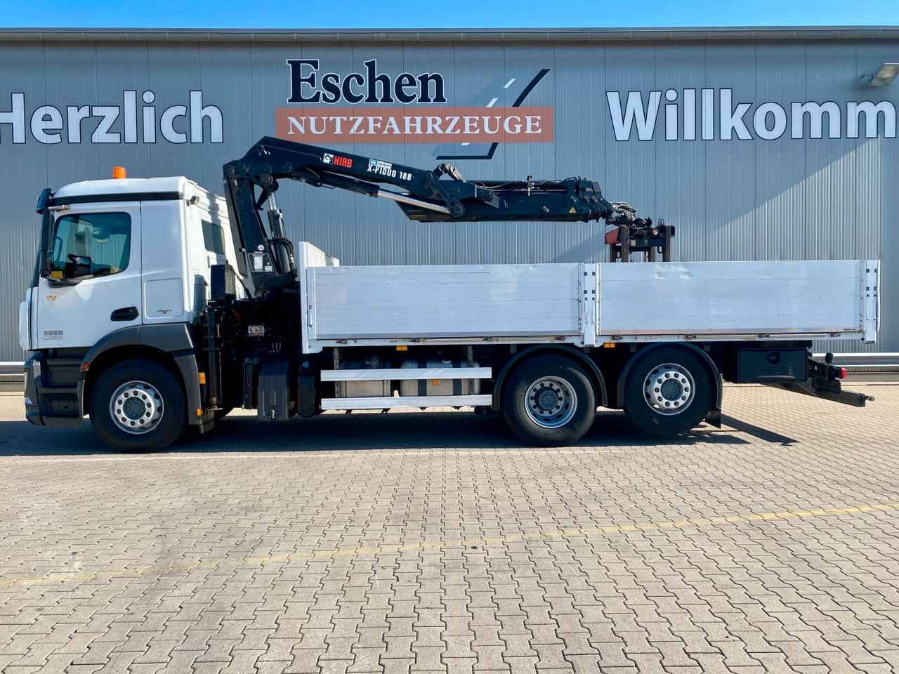 Mercedes-Benz Antos 2533 6x2 | X-HIDUO 188/ES-3*AHK*5+6.Kreis - Vrachtwagen met open laadbak, Kraanwagen: afbeelding 2 Mercedes-Benz Antos 2533 6x2 | X-HIDUO 188/ES-3*AHK*5+6.Kreis - Vrachtwagen met open laadbak, Kraanwagen: afbeelding 2