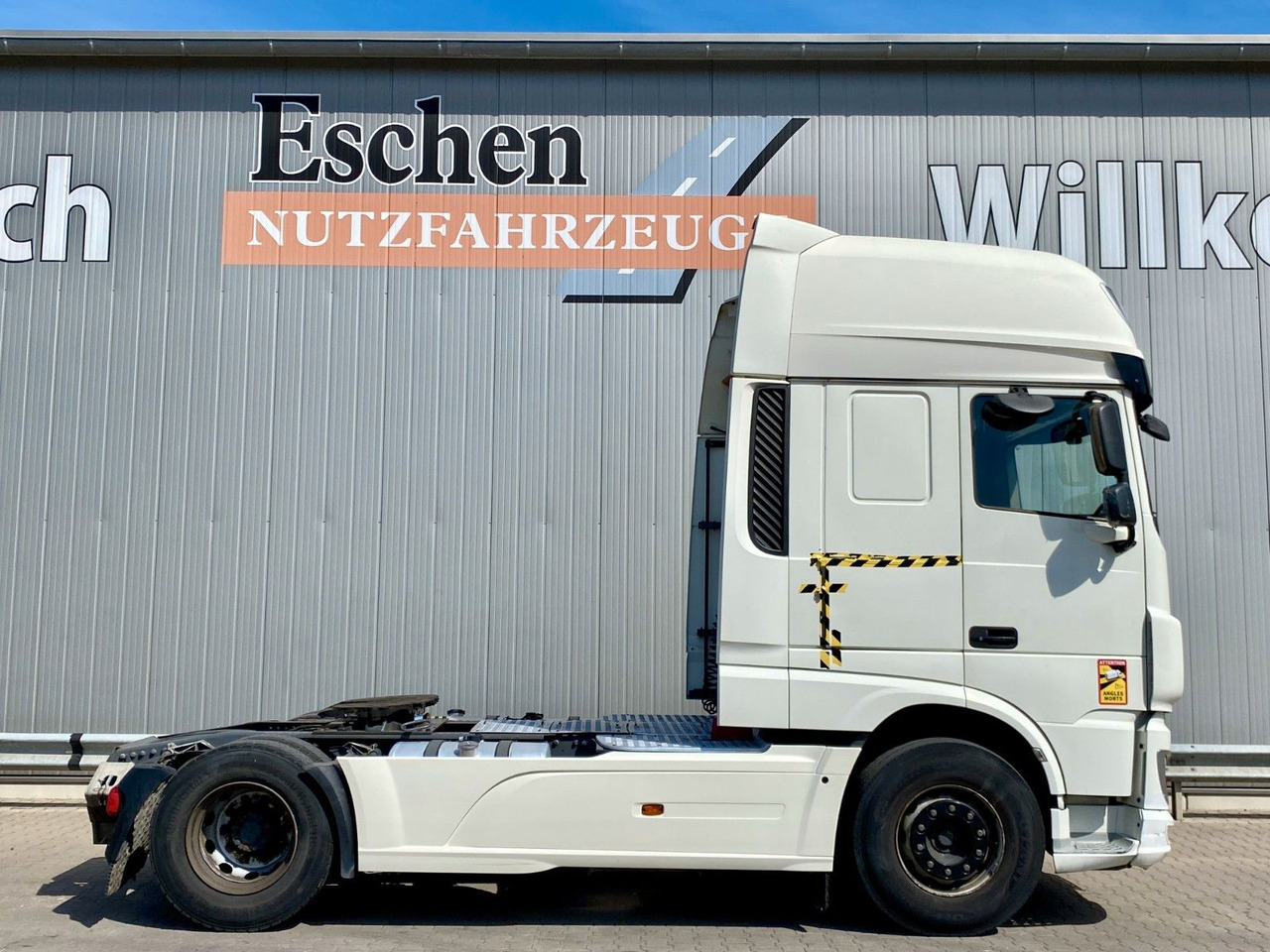 Trekker DAF XF 460 Super Space Cab | Klima*Vollspoiler: afbeelding 6