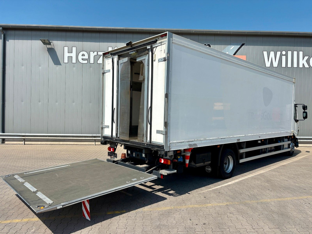 Volvo FL 250|CarrierSupra1250MT*Diesel/Netz*LBW 2.0to. - Koelwagen vrachtwagen: afbeelding 5 Volvo FL 250|CarrierSupra1250MT*Diesel/Netz*LBW 2.0to. - Koelwagen vrachtwagen: afbeelding 5