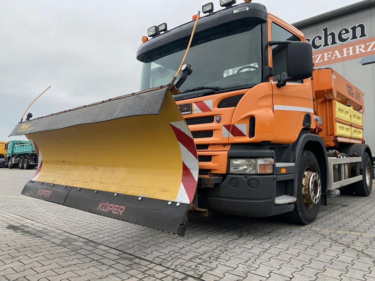 Scania P 230 | Winterdienst*Salzstreuer/Küpper-Weisser - Vrachtwagen: afbeelding 2 Scania P 230 | Winterdienst*Salzstreuer/Küpper-Weisser - Vrachtwagen: afbeelding 2